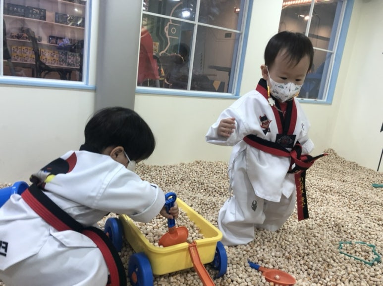로보트태권브이키즈파크 이미지