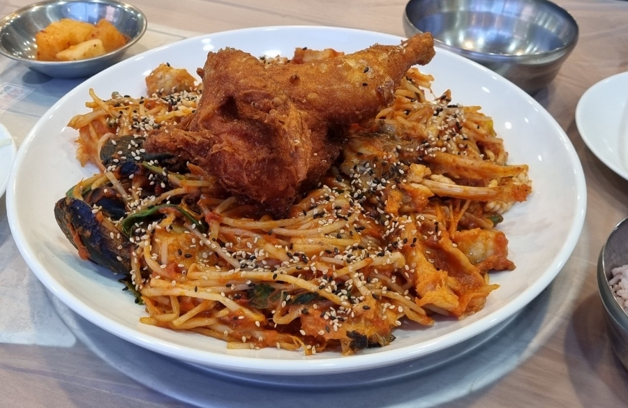 성윤국가대표아구찜앤알곤이찜 이미지