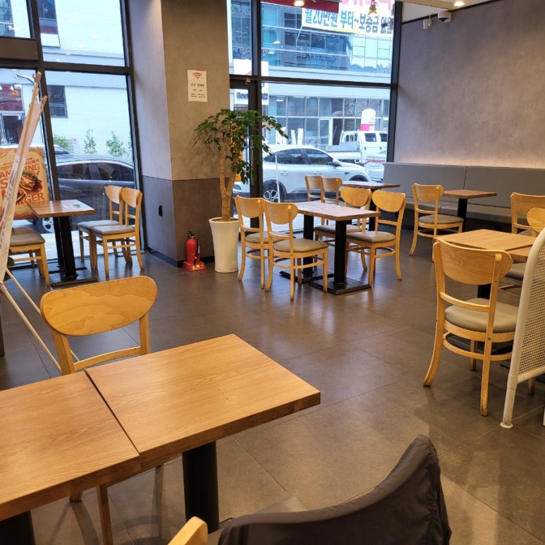 맘스터치율하2지구점 이미지