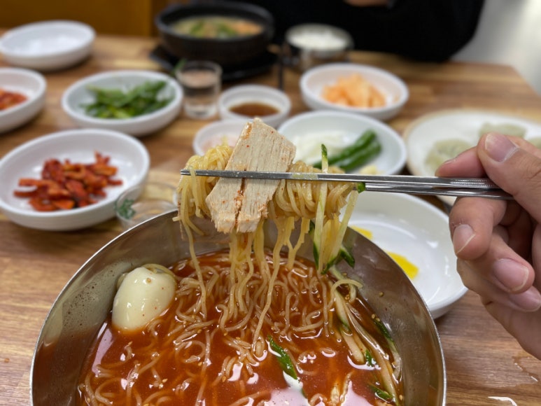 오직밀면 이미지