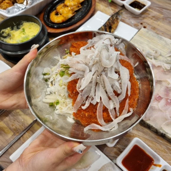 동원횟집 이미지