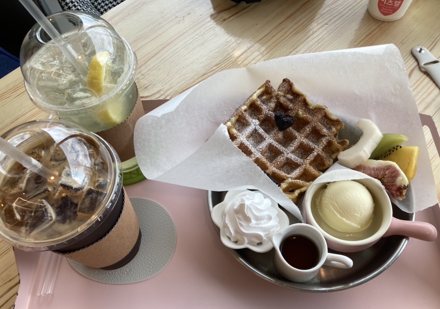 카페이스트힐 이미지