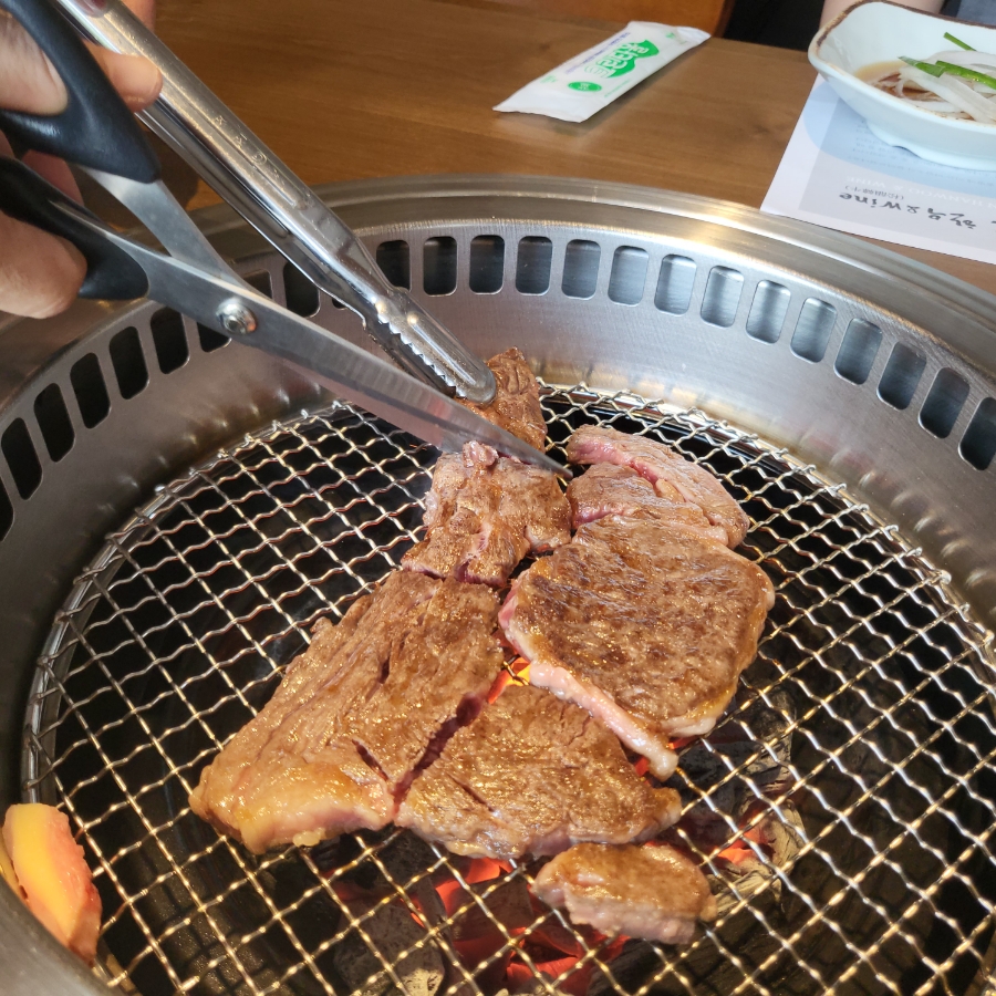 송운한우 이미지