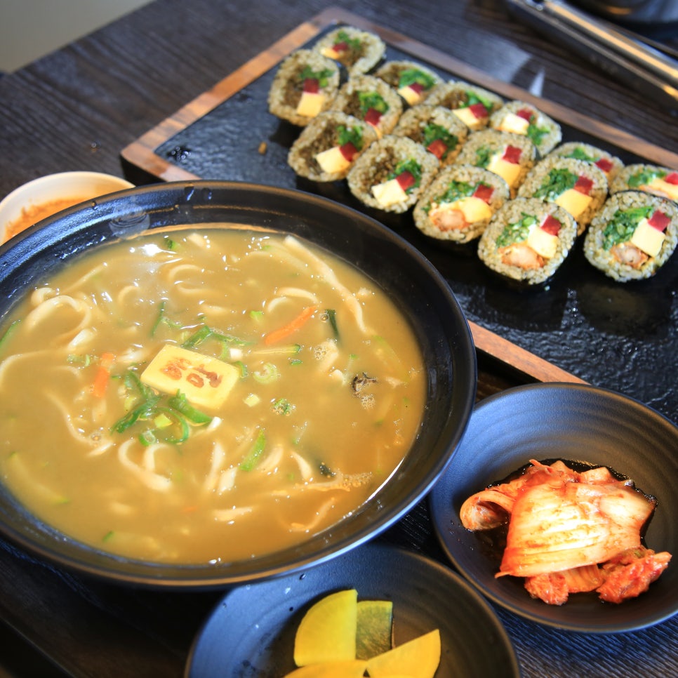 전복배말칼국수 이미지