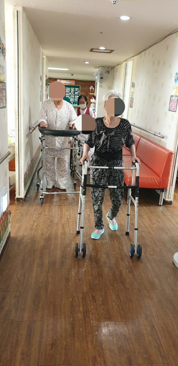 봄날한강요양원 이미지