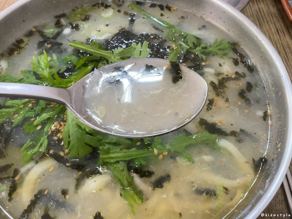마당손칼국수 이미지
