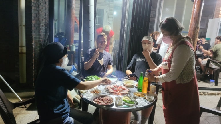 꽃을 수하다 이미지