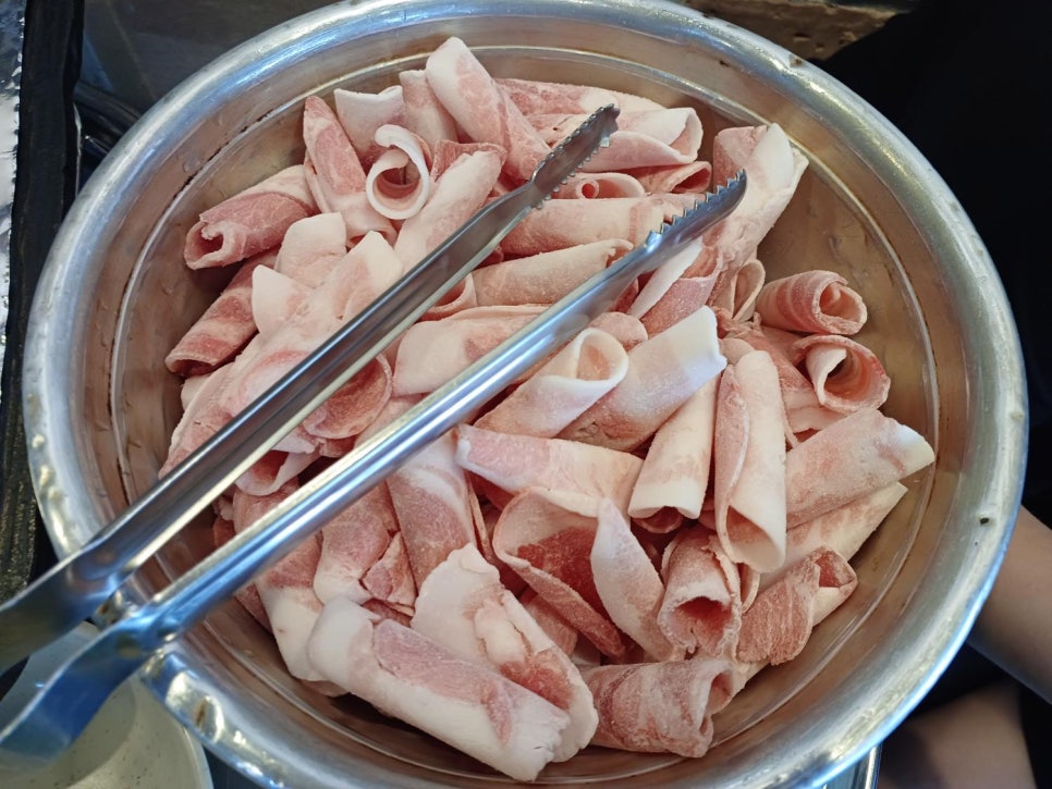 뚠뚠김치찌개 이미지
