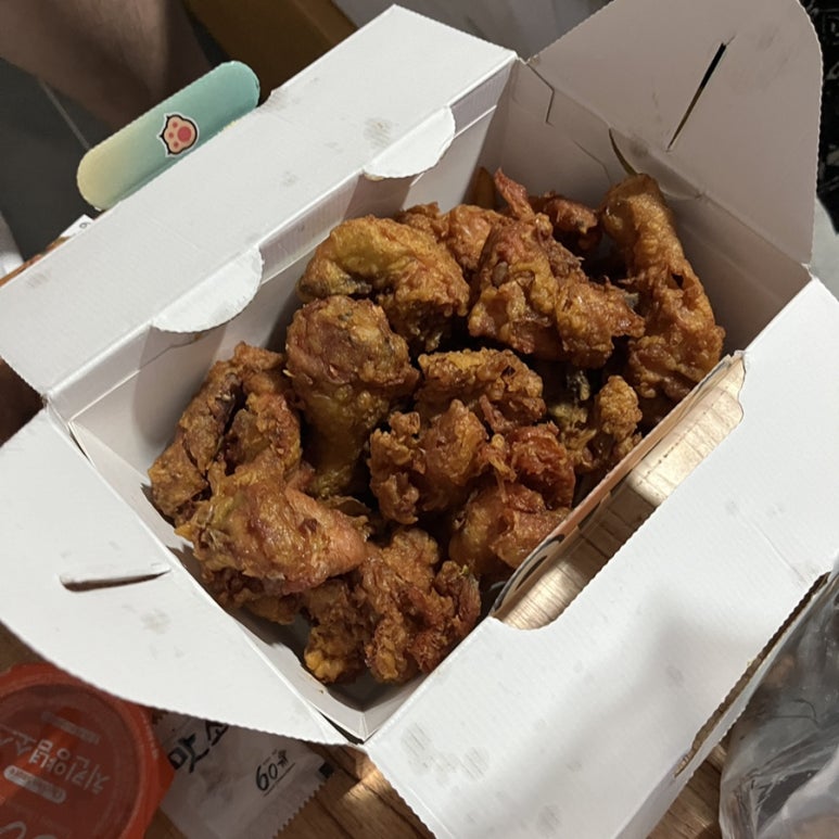 비비큐치킨충효점 이미지