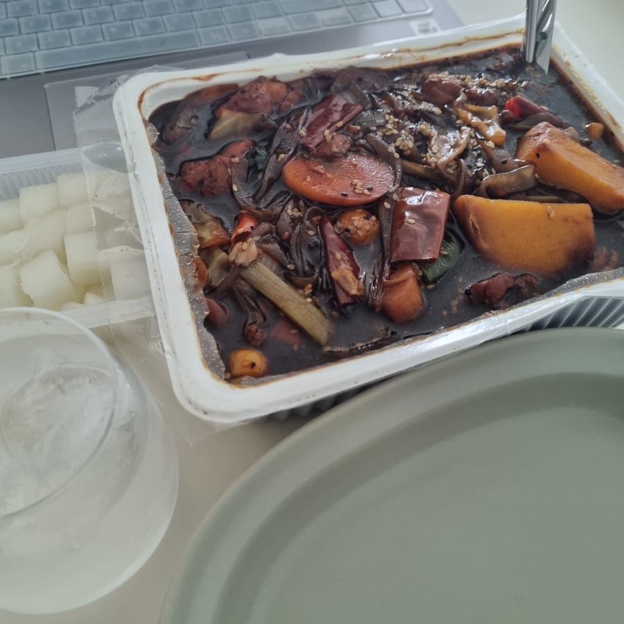 안동네찜닭 이미지