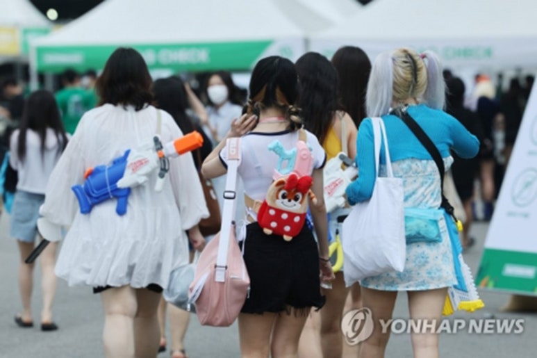 룩컨슈머 이미지