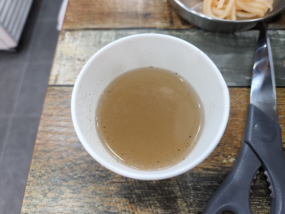둥지밀면 이미지
