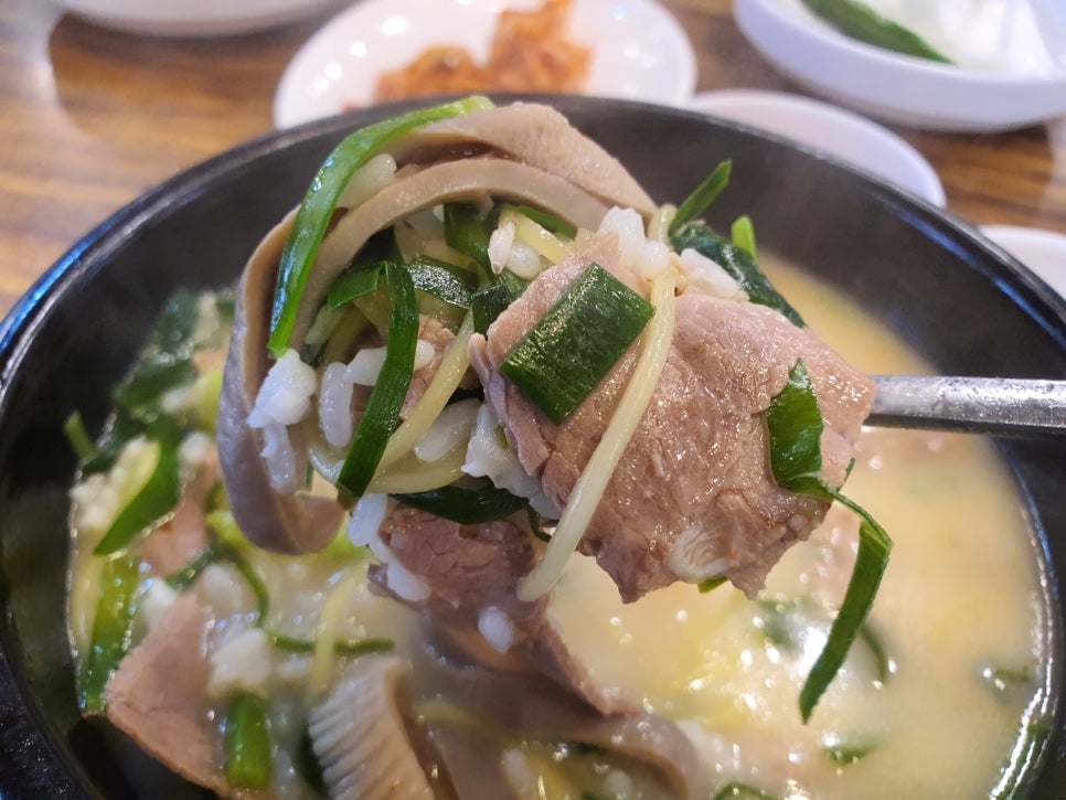 진뚝배기국밥 이미지