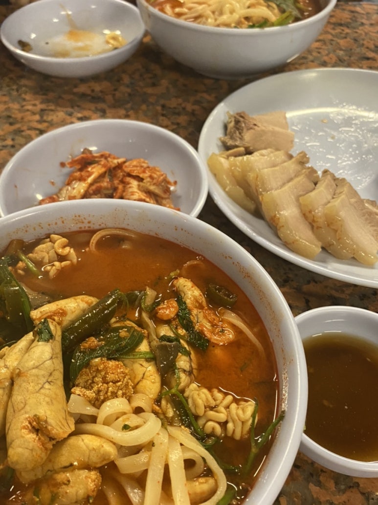 하니칼국수 이미지