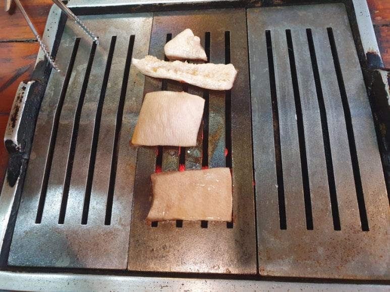고바우연탄불생고기 이미지