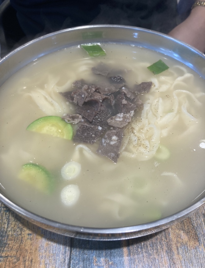 수란손칼국수 이미지