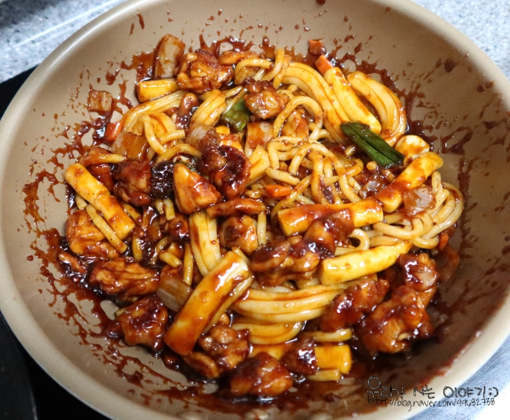 꾸메바베큐치킨 이미지
