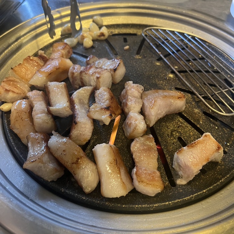 김씨네돼지구이 이미지