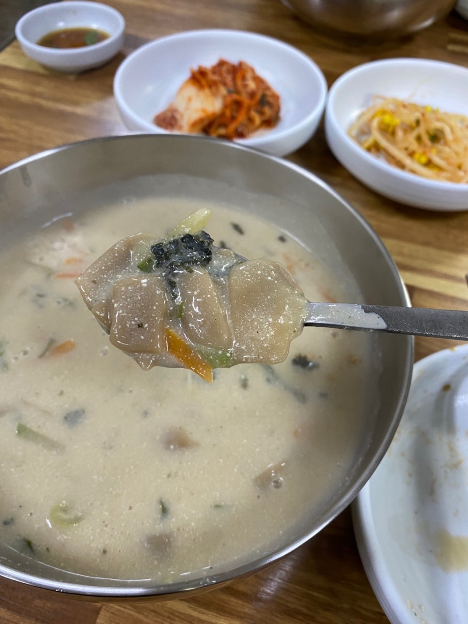 산도토리 임자탕 이미지