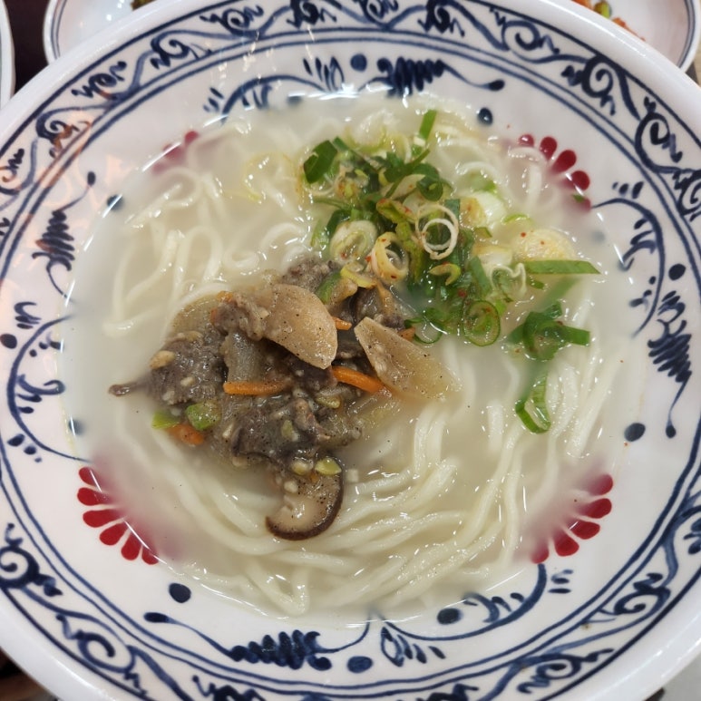 도란칼국수 이미지