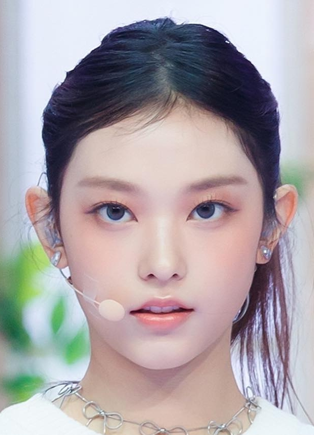 네일뉴진스 이미지