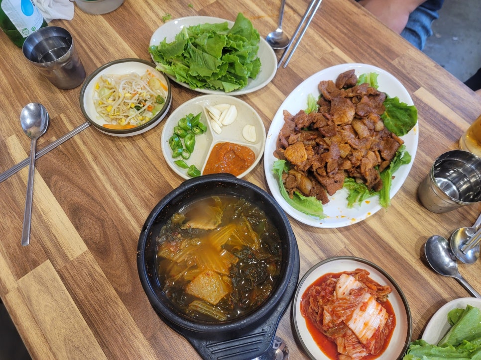 꼽사리식당 이미지