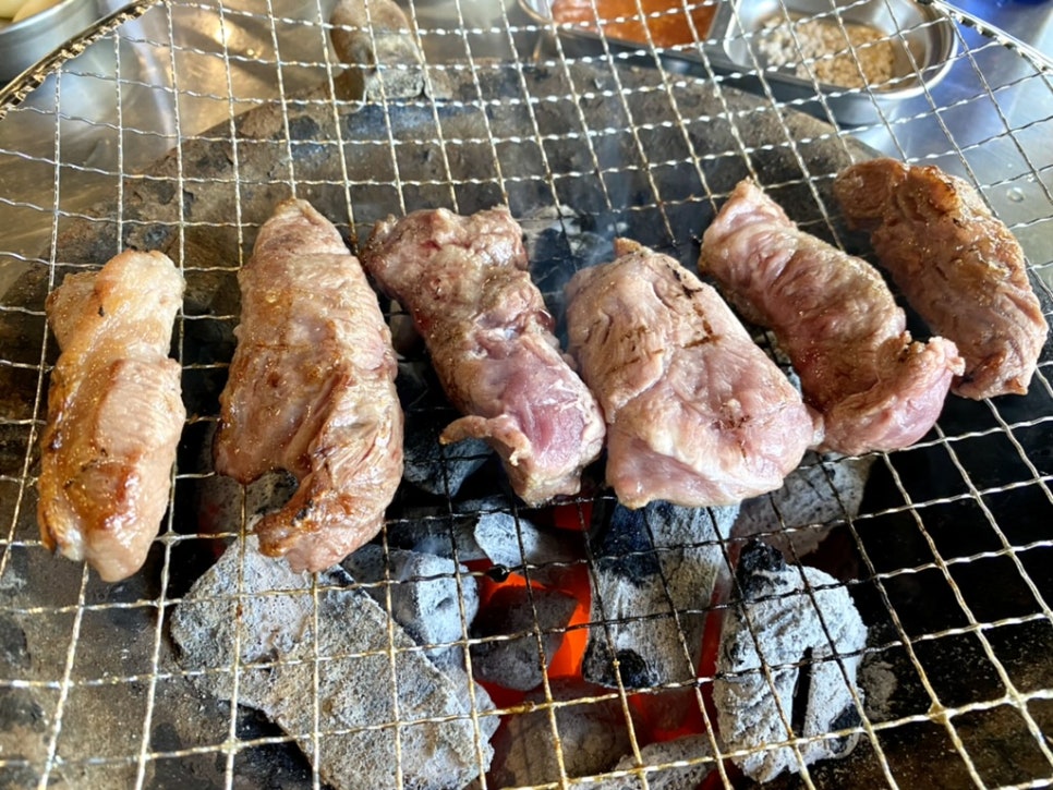 숯불뒷고기 이미지