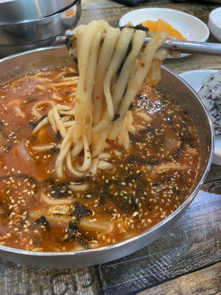 윤이네칼국수 이미지