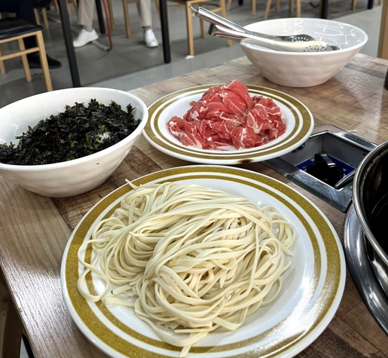 큰언니네칼국수 이미지