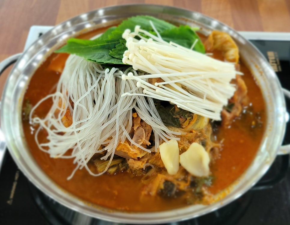 소문난 감자탕 뼈해장국 이미지