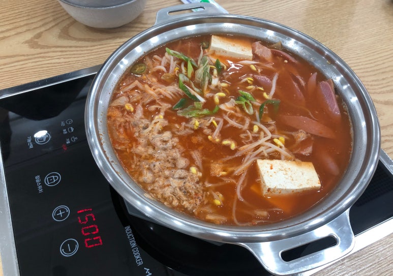 은우네생고기김치찌개 이미지