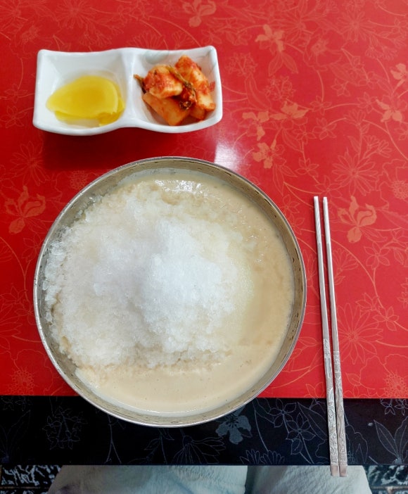 녹차콩물국수 이미지