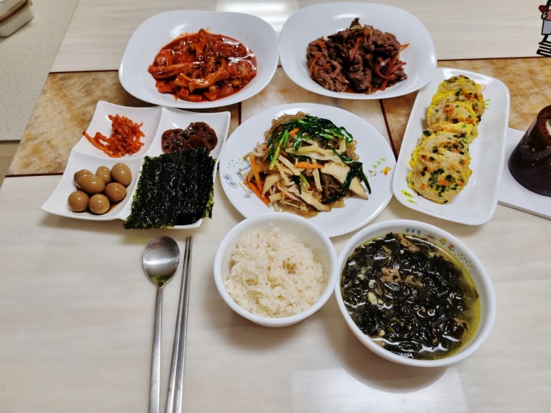 윤가구 이미지