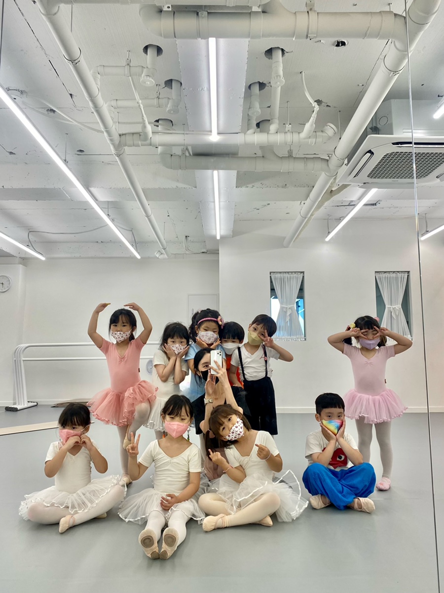 레브랑스무용학원 이미지