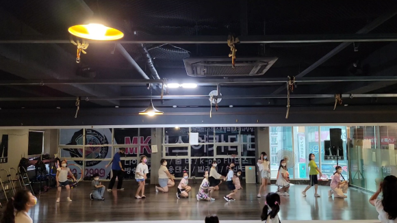 라댄스아카데미 이미지