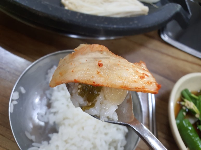 덕이네 식당 이미지