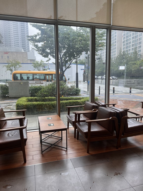 스타벅스 동탄광장점 이미지