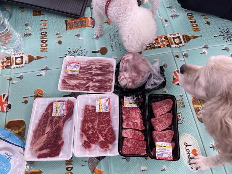 시골 한우 고기마트 이미지