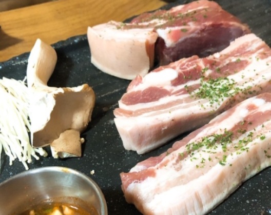 흑돼지벌집껍데기 이미지
