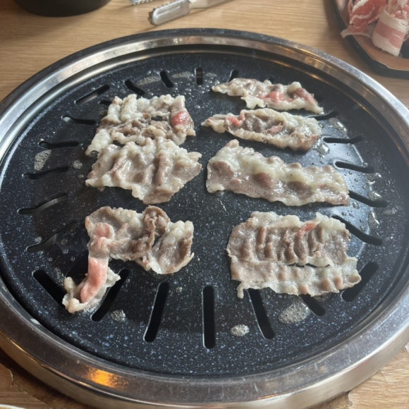 이차돌팔용점 이미지