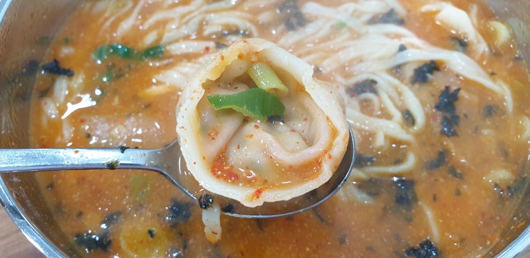 평양칼국수 이미지