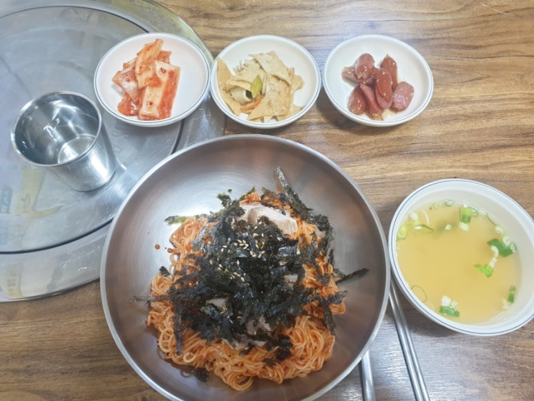 엄마돈국수 이미지