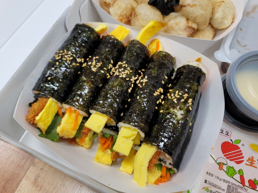 뚱김밥 이미지