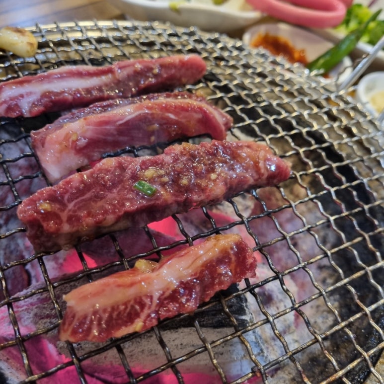 송월한우숯불갈비 이미지