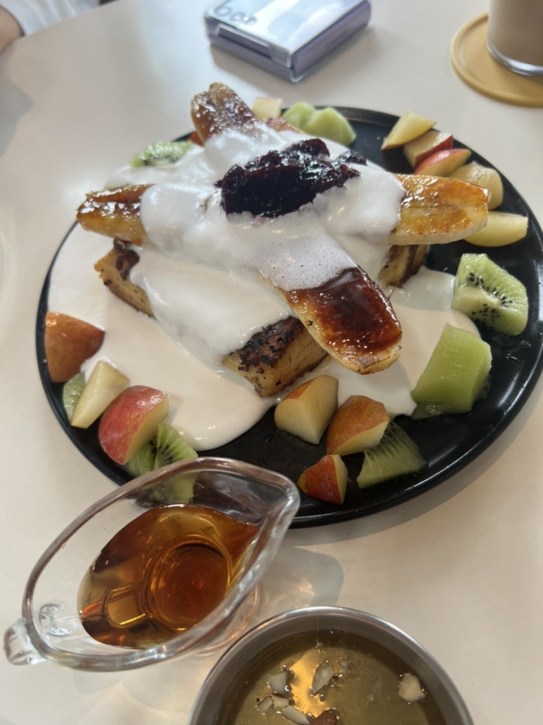 비래키키 이미지