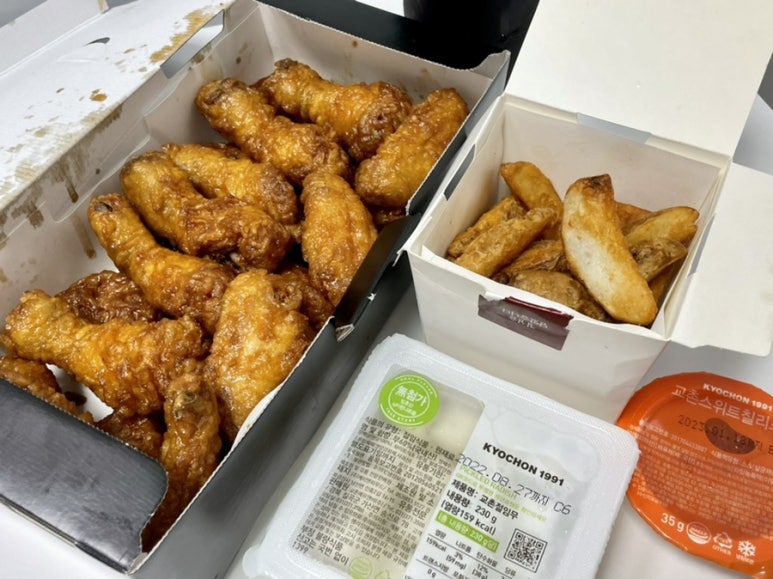 교촌치킨신이문점 이미지