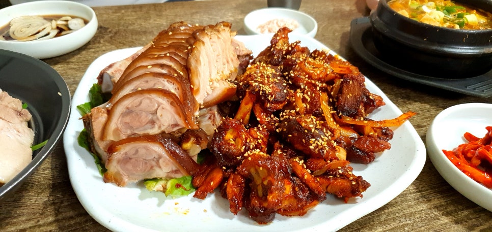 의령족발 이미지
