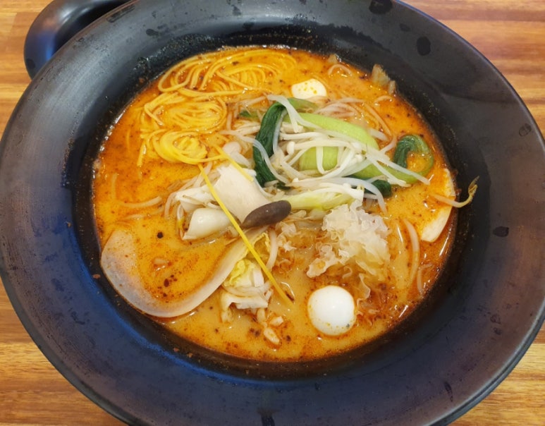 더홍마라탕 이미지