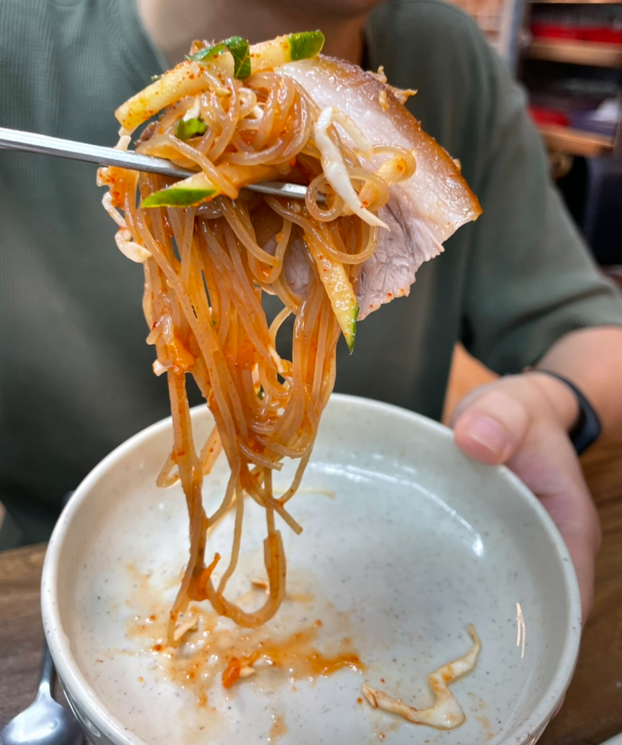 장충동뚱뚱이할머니족발보쌈 이미지