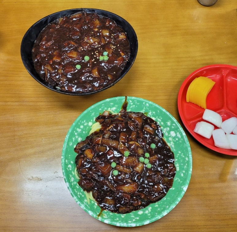 몽탄손짜장 이미지